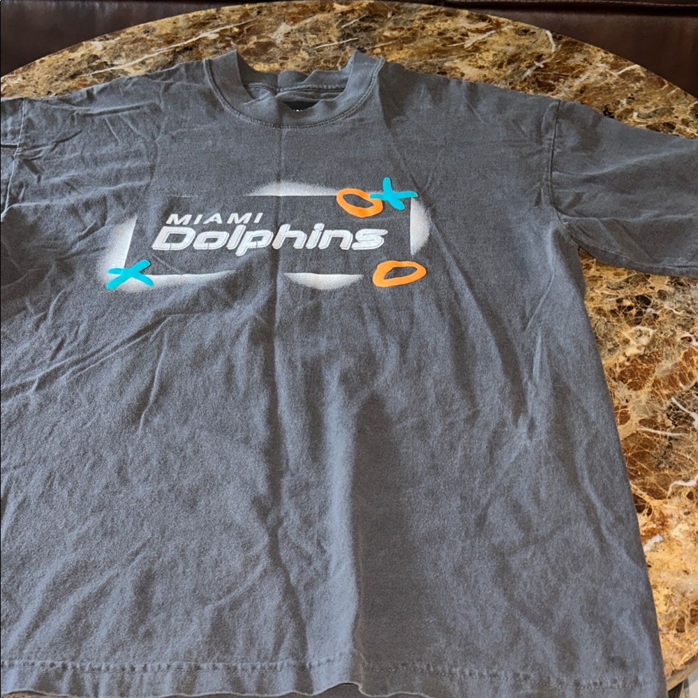 The wild collective ,Gray Miami Dolphins T-Shirt